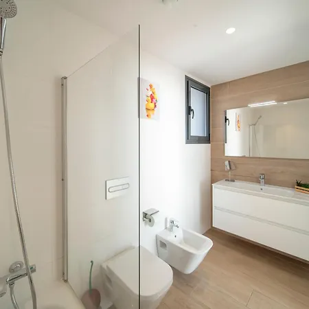 Primera Linea De Playa Con Vistas Directas Al Mar-apartamento Premium Albufereta * Alicante