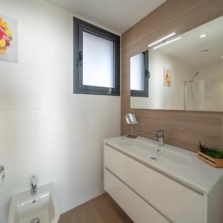 Primera Linea De Playa Con Vistas Directas Al Mar-apartamento Premium Albufereta * Alicante