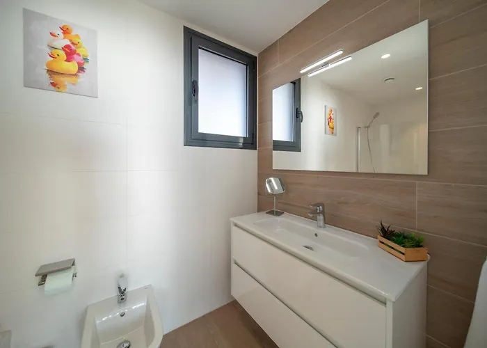 Primera Linea De Playa Con Vistas Directas Al Mar-apartamento Premium Albufereta * Alicante