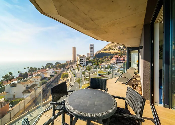 Apartamento Primera Linea De Playa Con Vistas Directas Al Mar-apartamento Premium Albufereta *